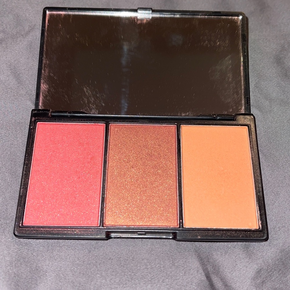 Sleek makeup